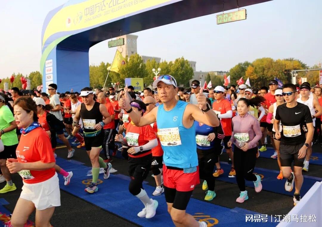 乌法115k欧元买断阿加波夫,结束租借正式加盟