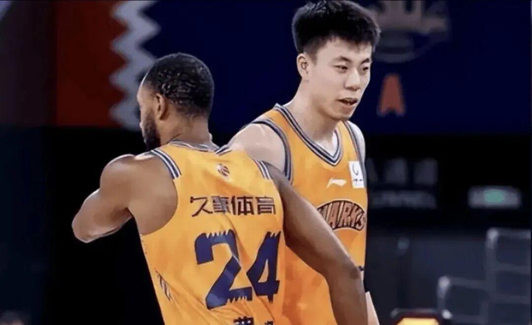 乌法115k欧元买断阿加波夫,结束租借正式加盟