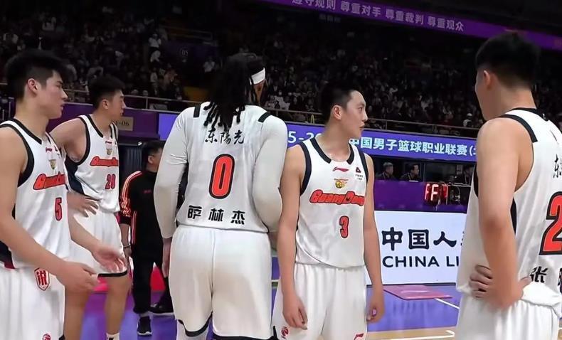 又一个5号要起飞？麦帅儿子择校，老鹰球迷集体破防