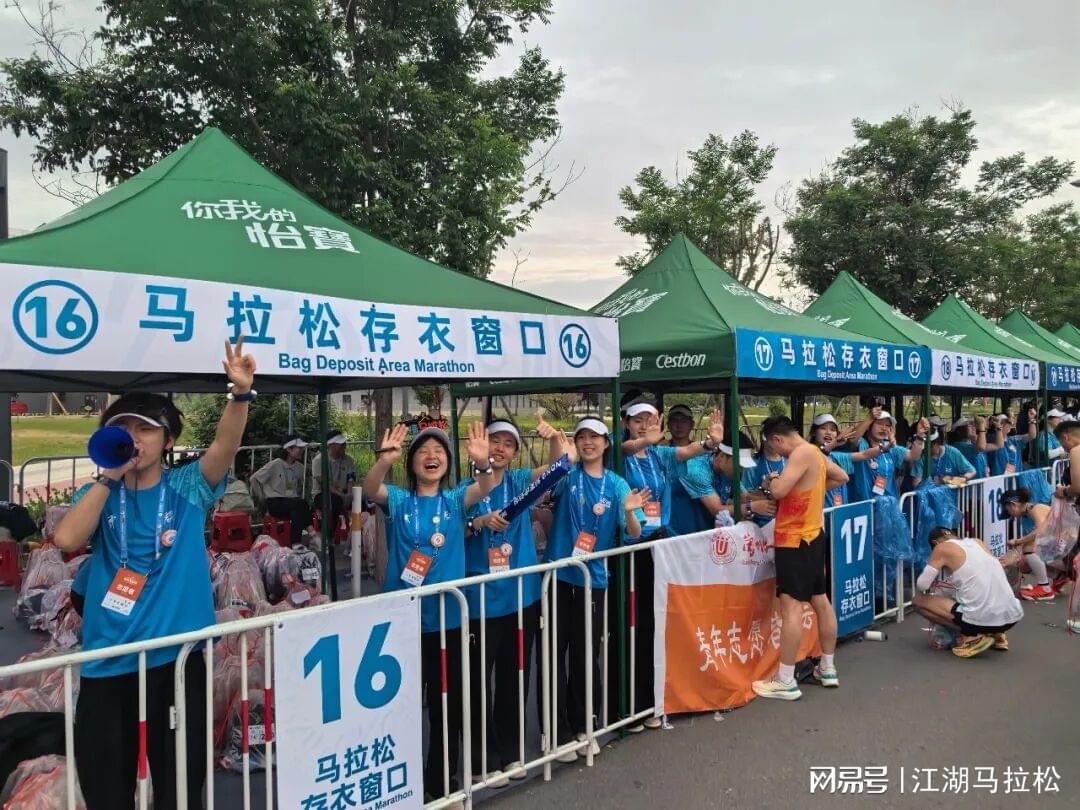 下手太重了,17岁少年在尼克斯打马刺总决赛G4后遇袭陷入昏迷