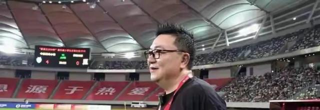 FMVP从未申请交易,却被送走!尴尬!刚喷完恩比德,就成队友!