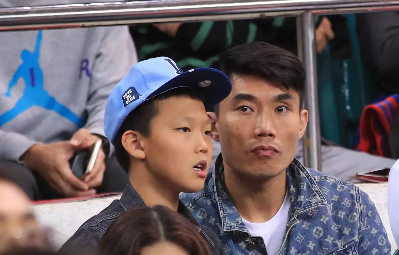 半个世纪的等待！尼克斯时隔53年再度夺得NBA总冠军