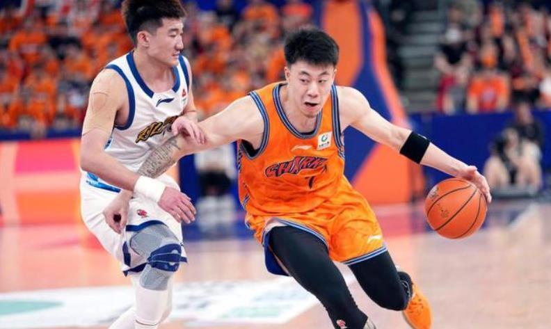 36岁汤普森跌至生涯冰点，独行侠扶正状元马上送客，3支争冠球队已列抢人清单
