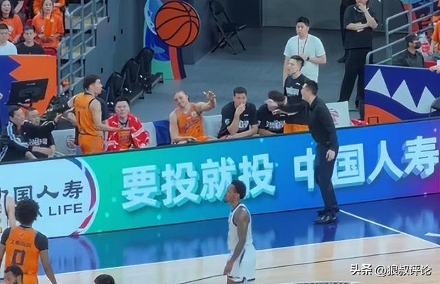 湖人瞄准独行侠旧将格莱姆斯 曾要价两千万