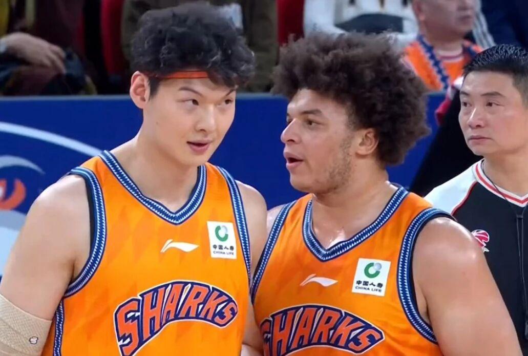 大合同悬了,首发也没了?火箭13+6前锋迎激烈竞争,难逃替补命运