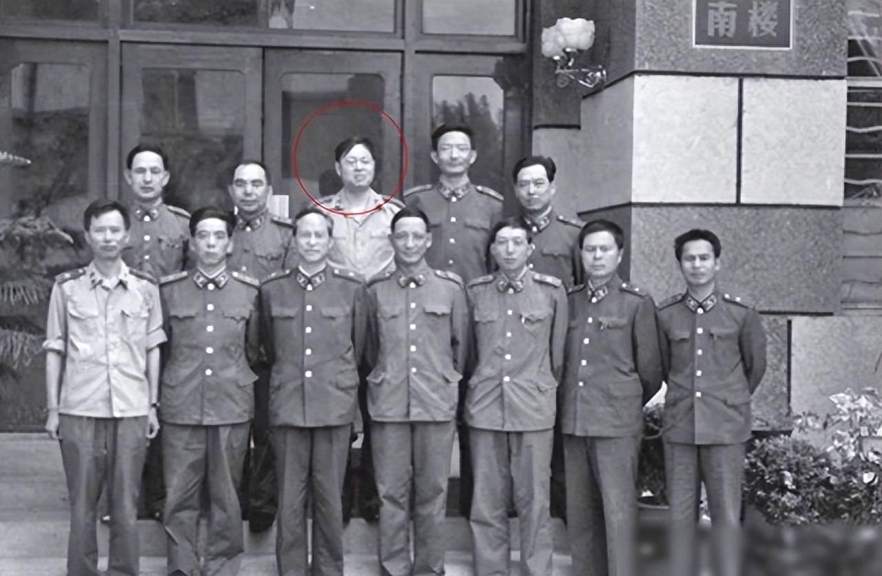 尼克斯五虎最贵球星卡:布朗森破纪录