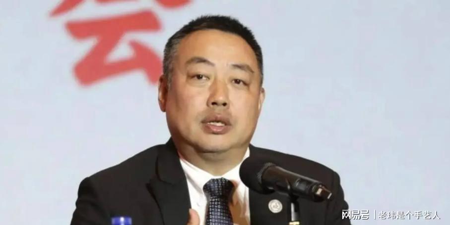 NBA总决赛G5首发出炉：双方均不变阵 马刺固执仍用福克斯首发