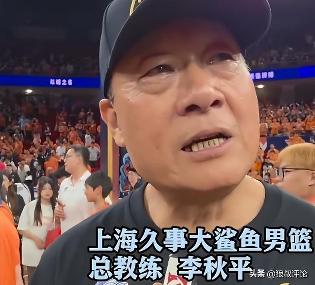 被全城痛骂了20年的“最烂老板”,靠尼克斯夺冠躺赚100亿