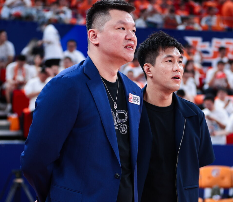 快船也可能会加入字母哥交易,他们会成为杰伦