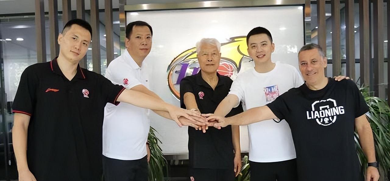 加拿大公开赛第三轮苏伯单独领跑