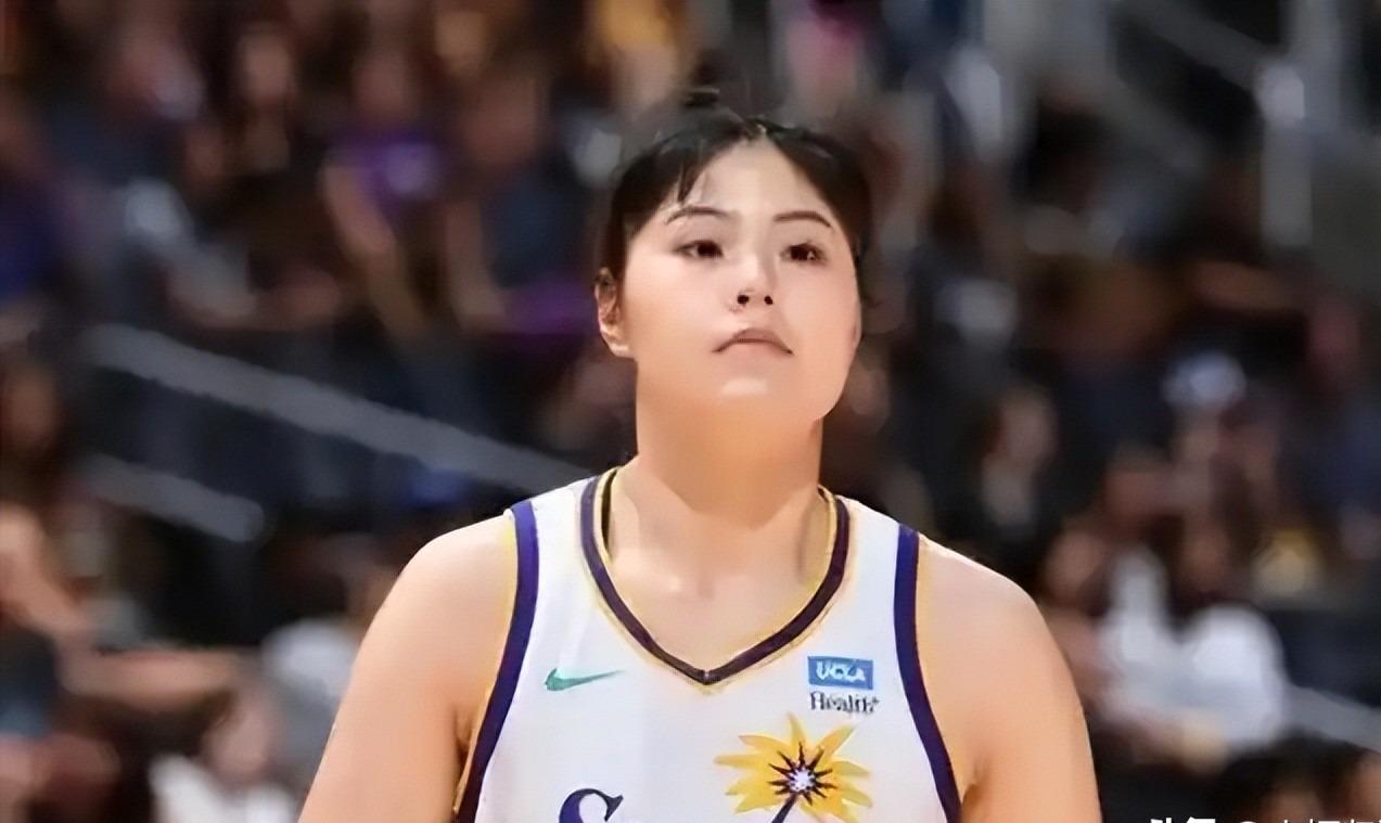 队报：托普默勒助手被解雇后与朗斯决裂，他的战术也被球员质疑