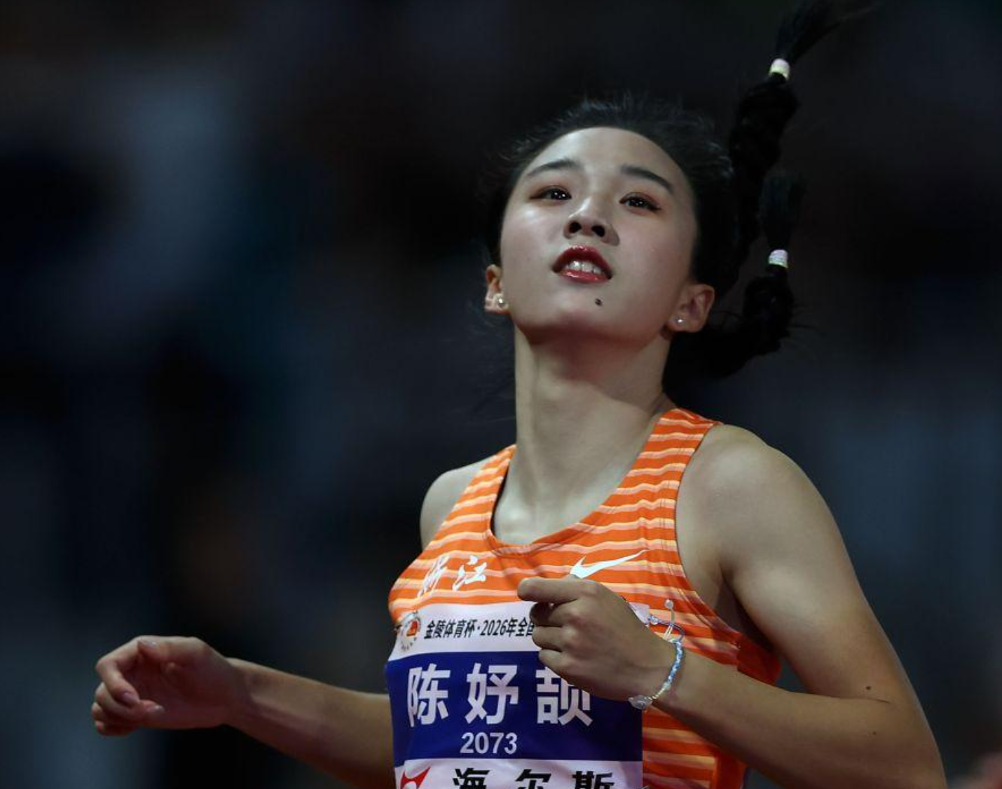 恭喜！中国女篮27岁2米01王牌首进WNBA季后赛：契合美女状元